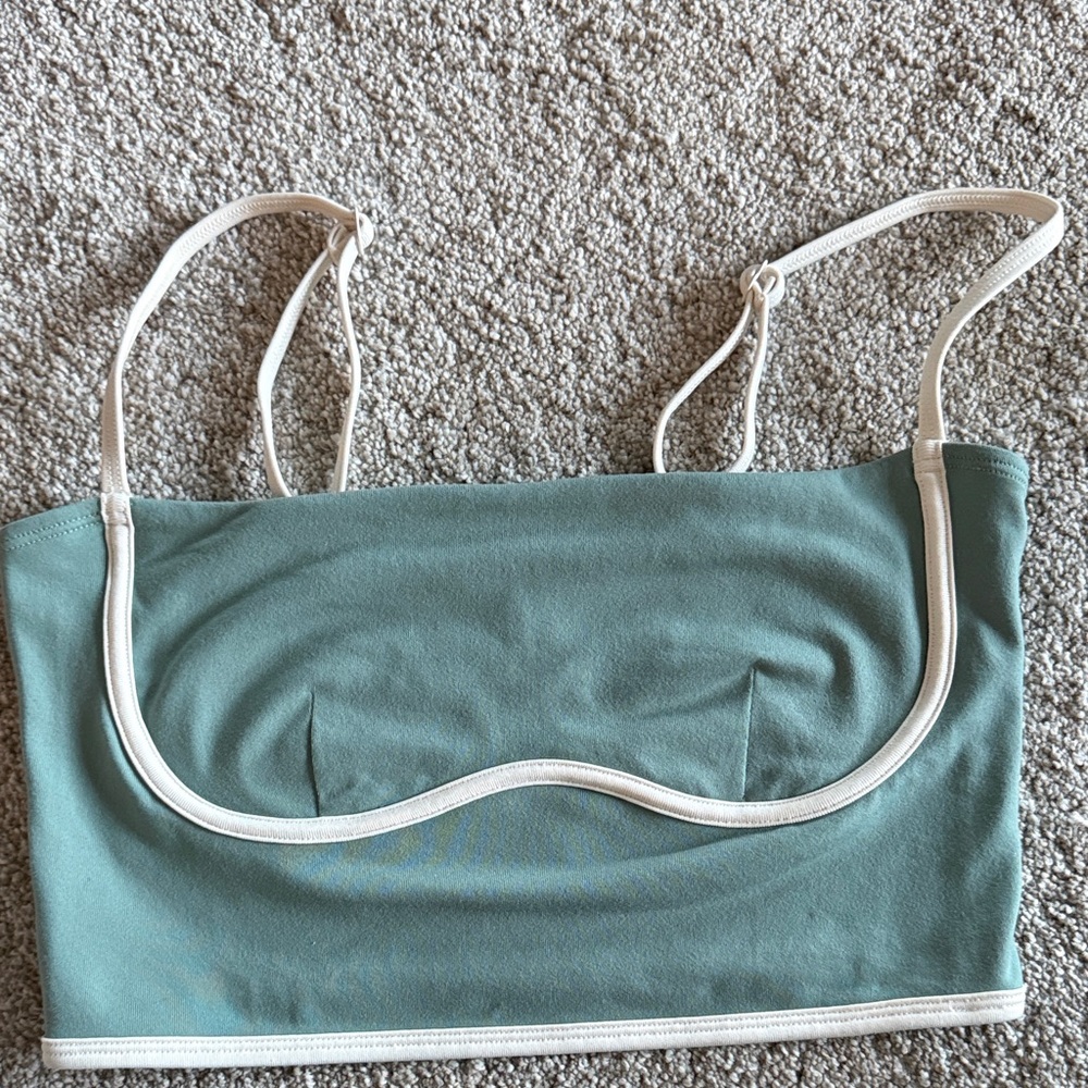 ALO Airbrush Botanical Green and Cream Crop Top
